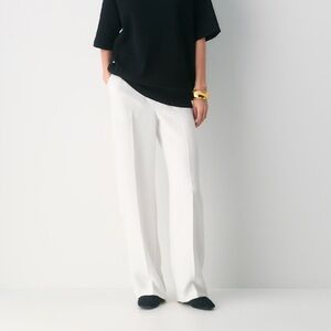 NWT Aritzia Limitless Pant Crepette High-Rise Trousers Light Birch Size 4